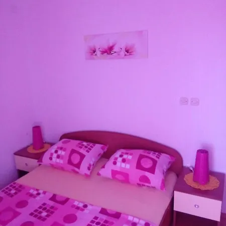 Giro Apartment